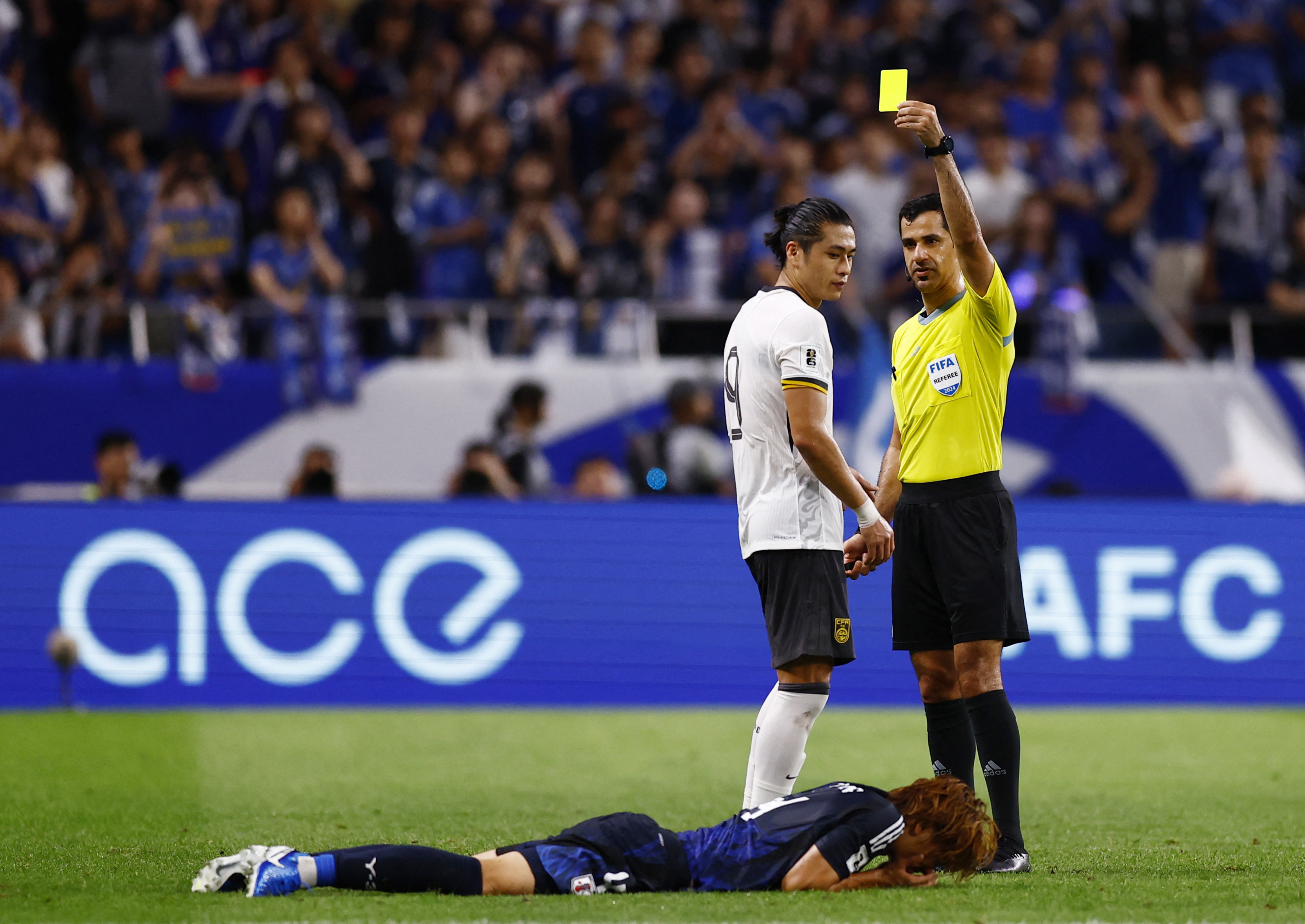 包含海港头球破门+点球绝杀，巴黎圣日耳曼遭遇联赛三连败的词条