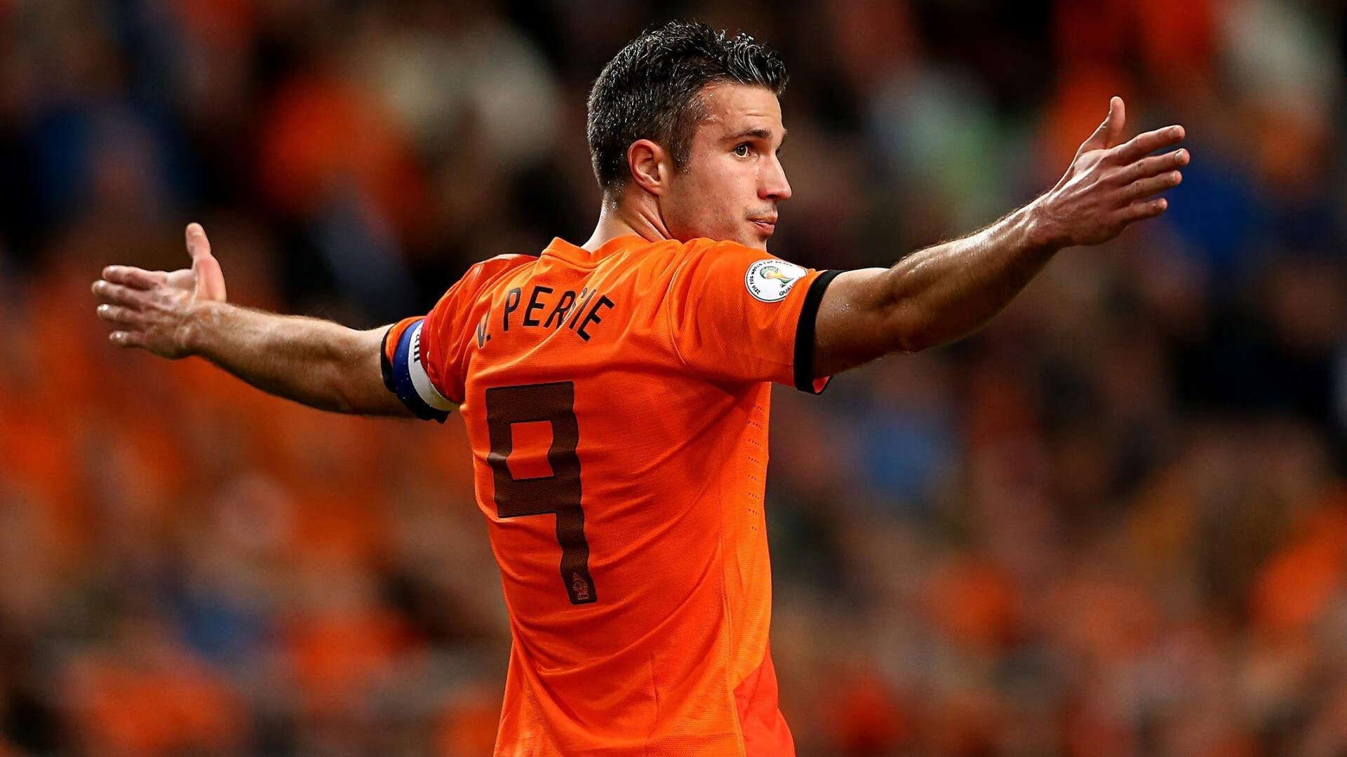 F1赛车赛场焦点!美国队对阵英格兰队,老将回归赛场,再度燃起斗志